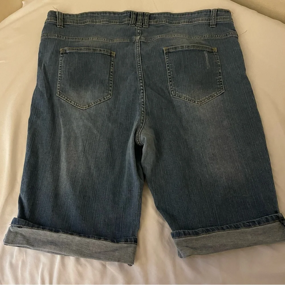 Pure Energy plus size 22 Jean denim cuffed Bermuda shorts vintage destructed - Picture 2 of 7